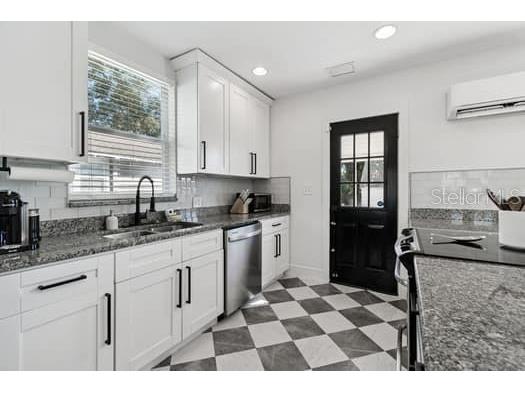 3330 8th Avenue N Saint Petersburg FL 33713 TB8441459 image20