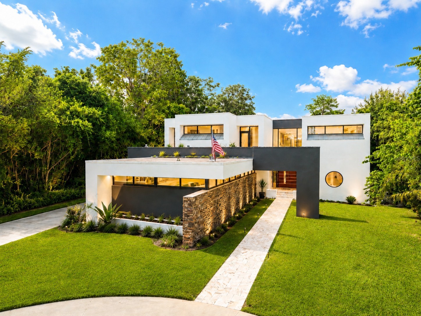 3330 Ehrlich Road Tampa FL 33618 - Bay Lake TB8513000 image1