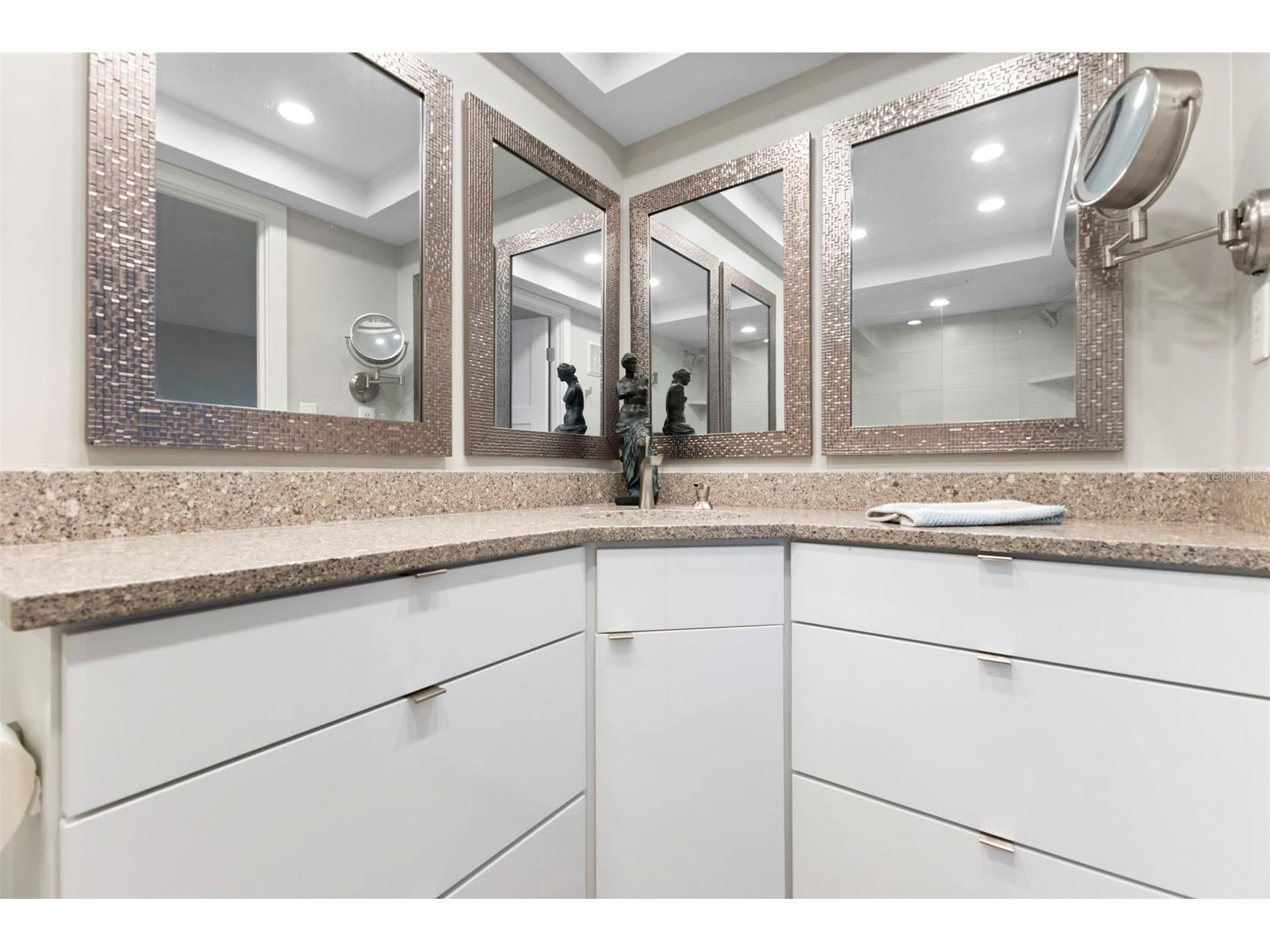 3330 Gulf Of Mexico Drive #104D Longboat Key FL 34228 A4683575 image16
