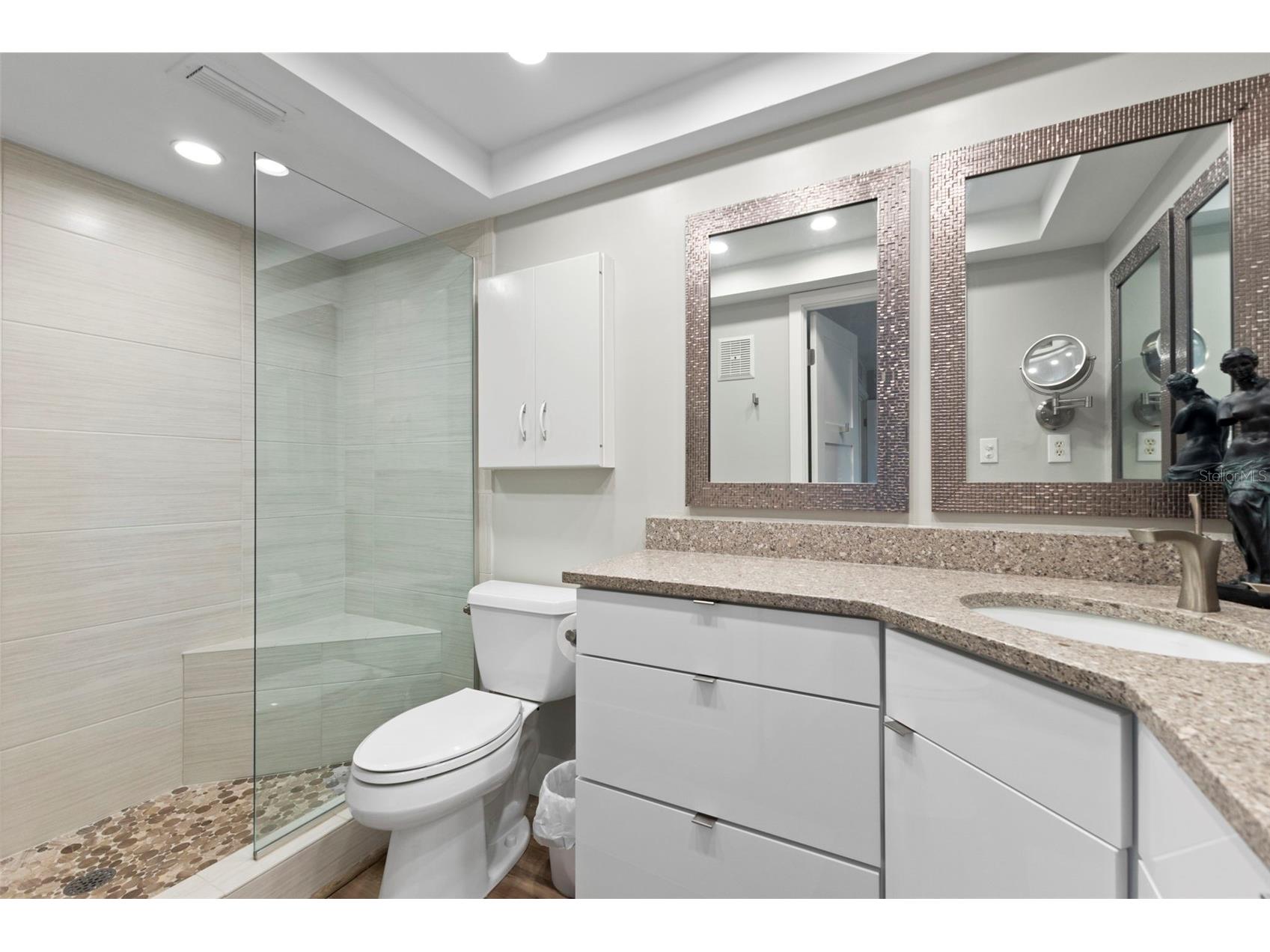 3330 Gulf Of Mexico Drive #104D Longboat Key FL 34228 A4690993 image15