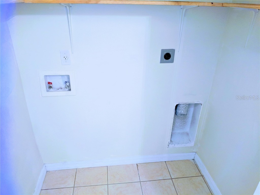 3330 Spy Tower Court Valrico FL 33594 TB8457412 image17