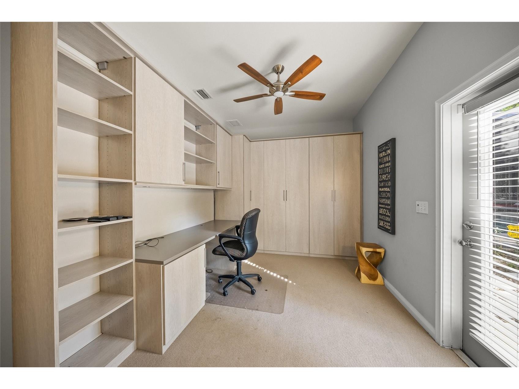 3331 Old Oak Drive Sarasota FL 34239 A4675449 image28