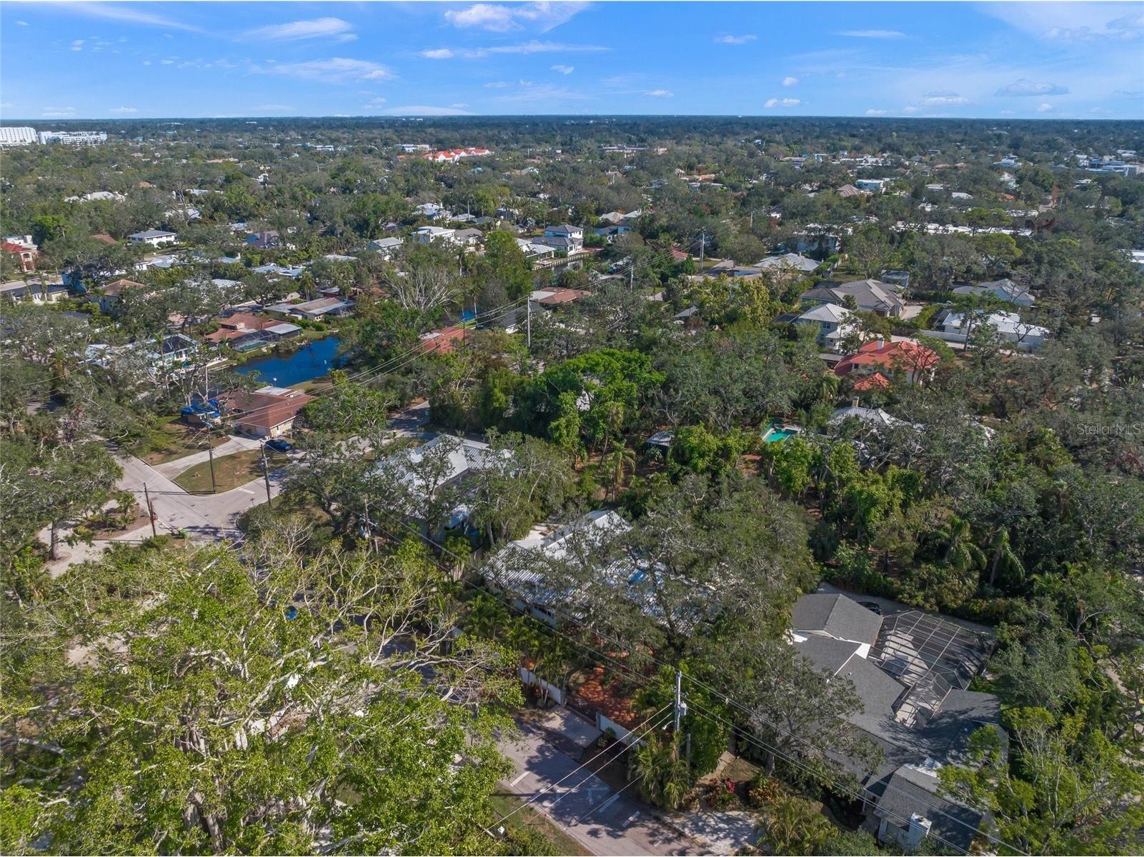 3331 Old Oak Drive Sarasota FL 34239 A4675449 image63