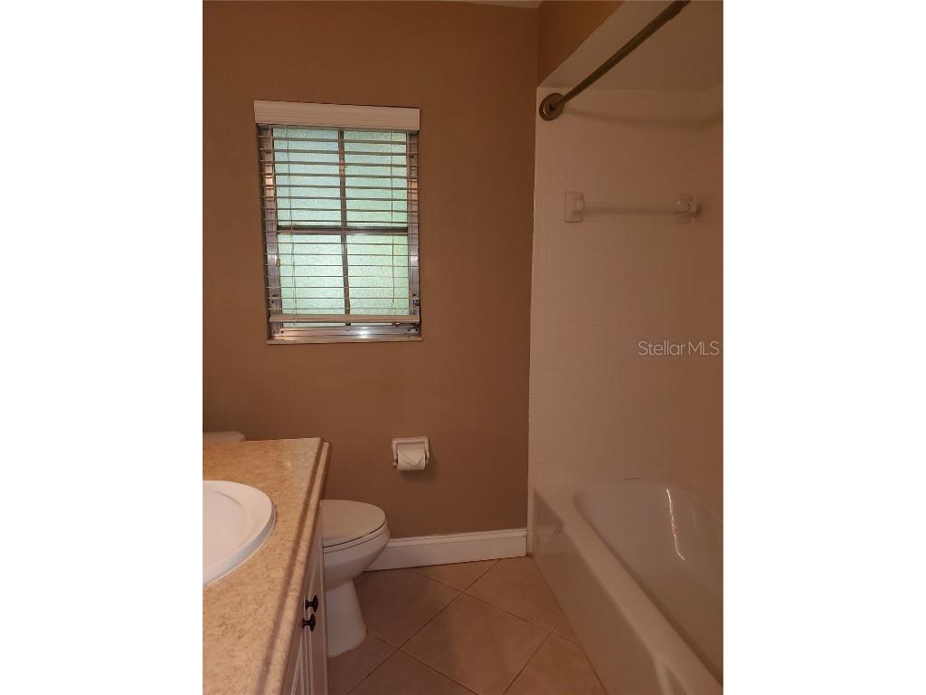 3331 Sea View Street Sarasota FL 34239 A4666886 image15