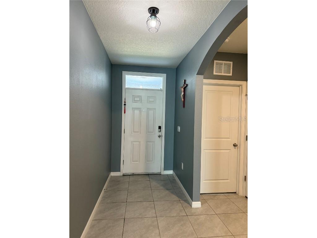 33318 Hamilton Hill Ln Wesley Chapel FL 33545 TB8451176 image3