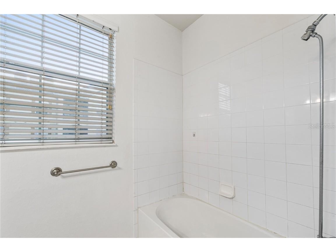 3332 Robert Trent Jones Drive #303 Orlando FL 32835 O6372158 image13