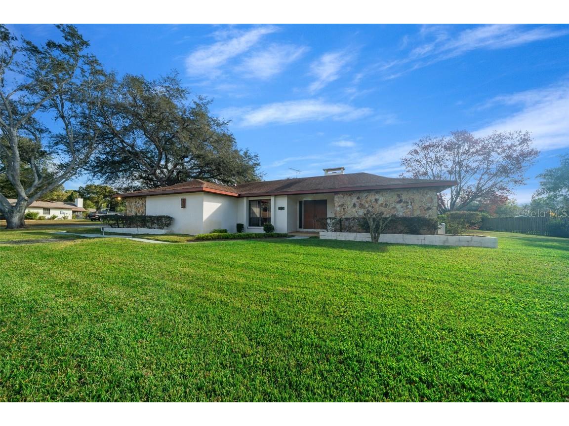 33326 Tewksbury Drive Leesburg FL 34788 O6178060 image1