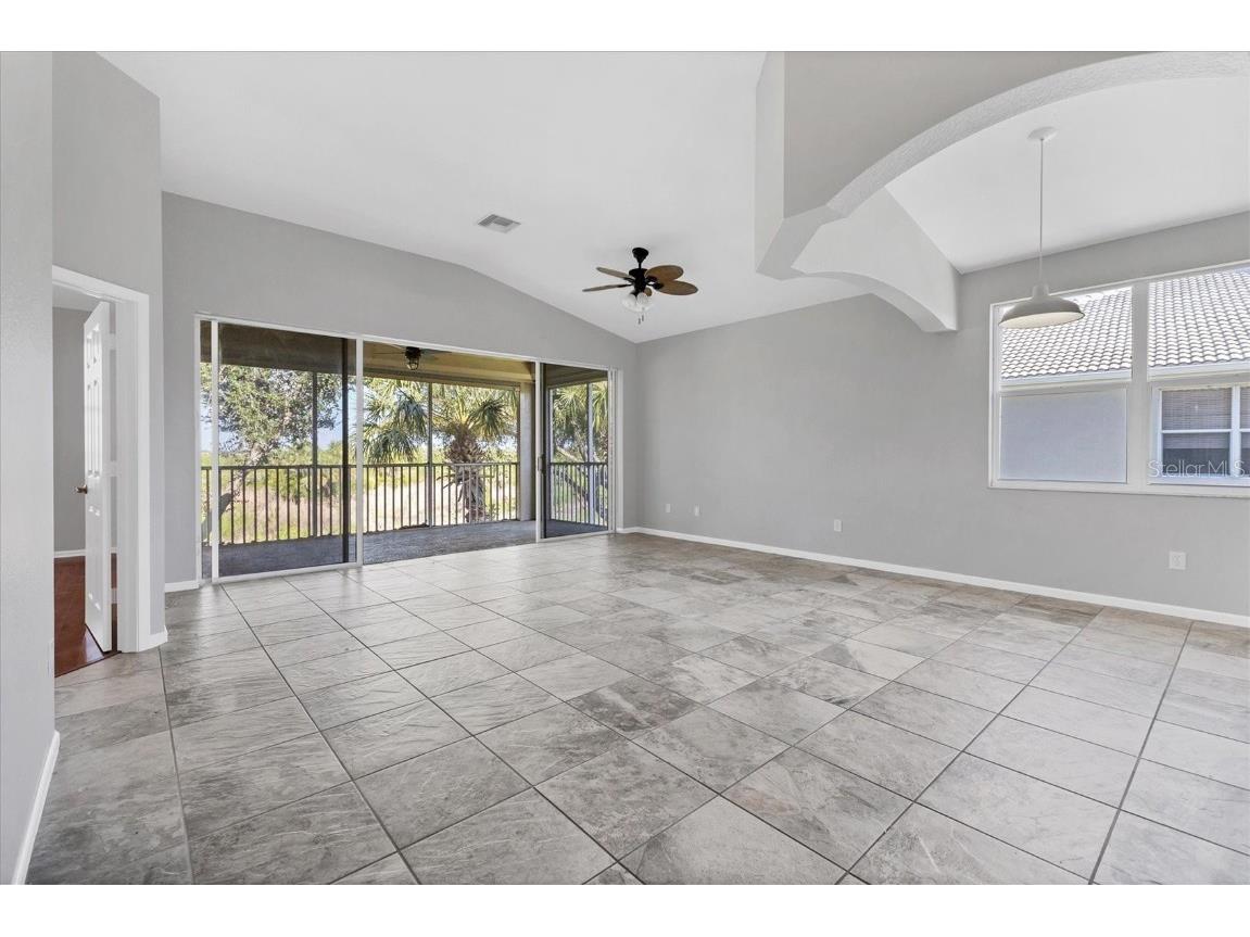 3333 Grand Vista Court #203 Port Charlotte FL 33953 C7513999 image6