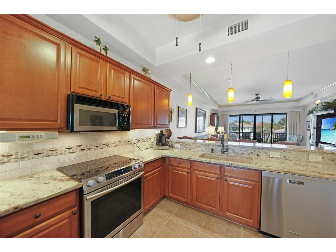 3334 Purple Martin Drive #123 Punta Gorda FL 33950 C7488499 image5