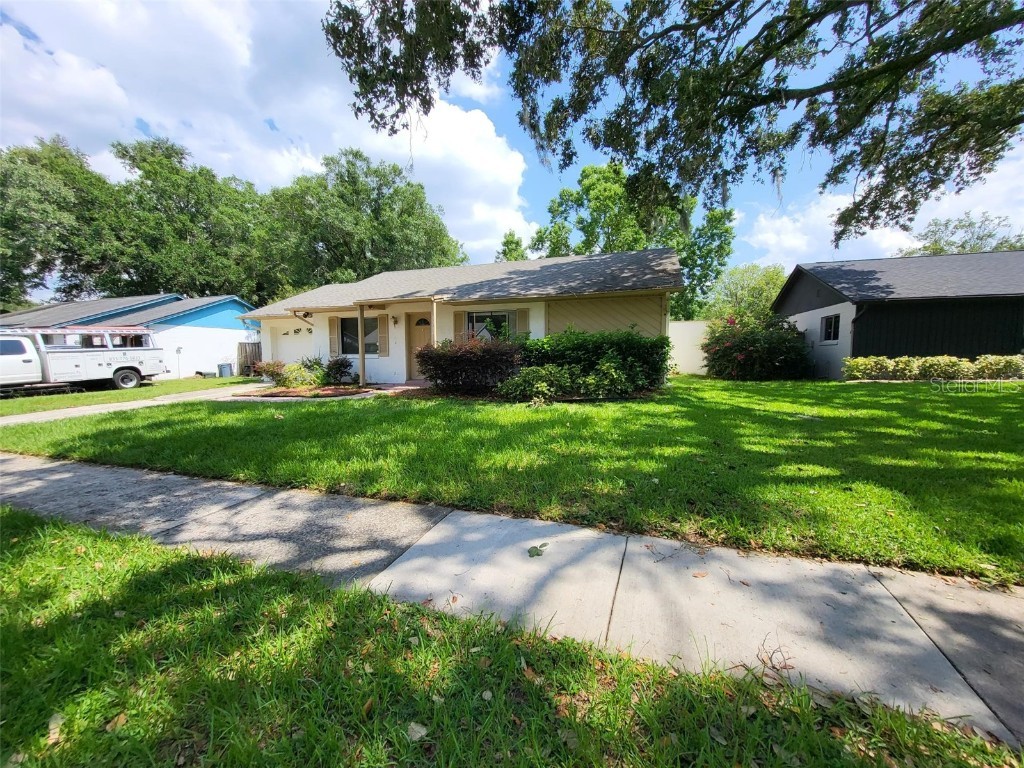3334 Sassafras Court Orlando FL 32810 O6122249 image1