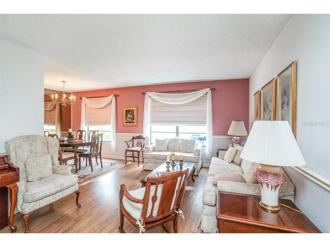 3335 Foxridge Circle Tampa FL 33618 TB8448789 image10