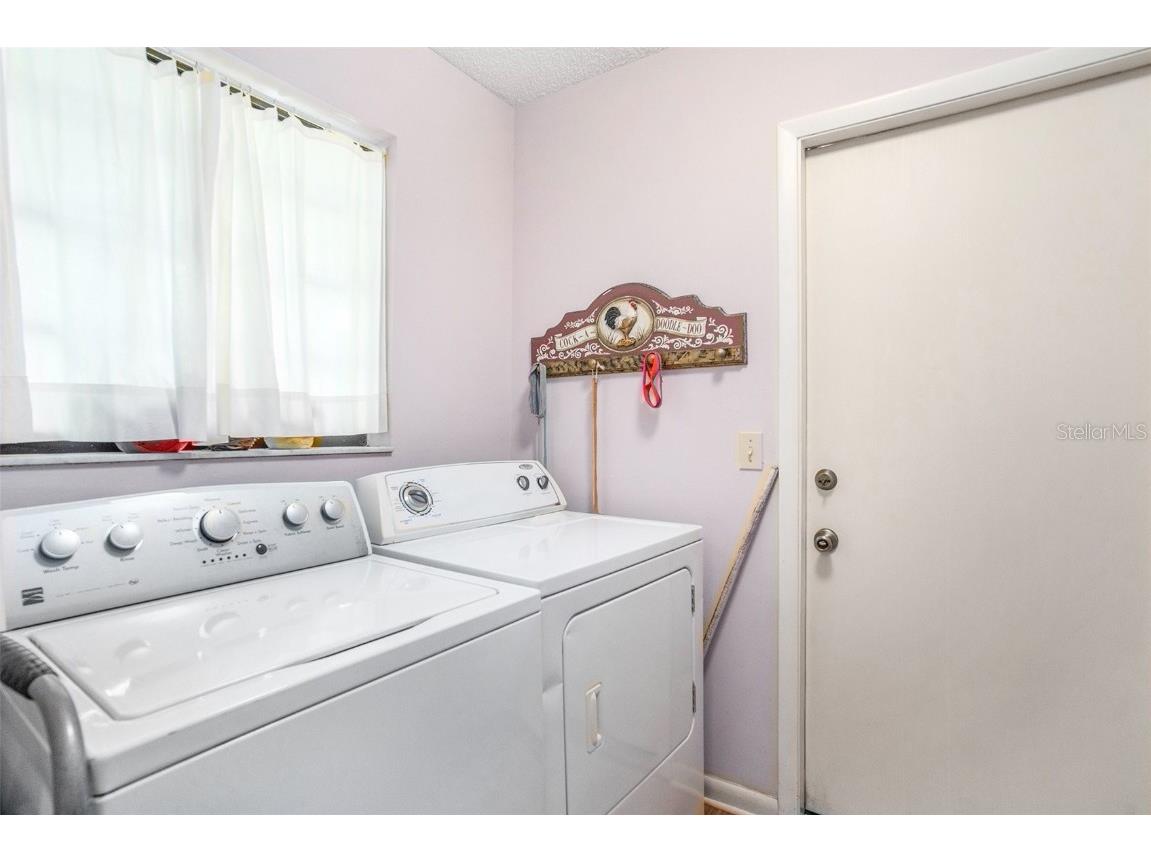 3335 Foxridge Circle Tampa FL 33618 TB8448789 image16