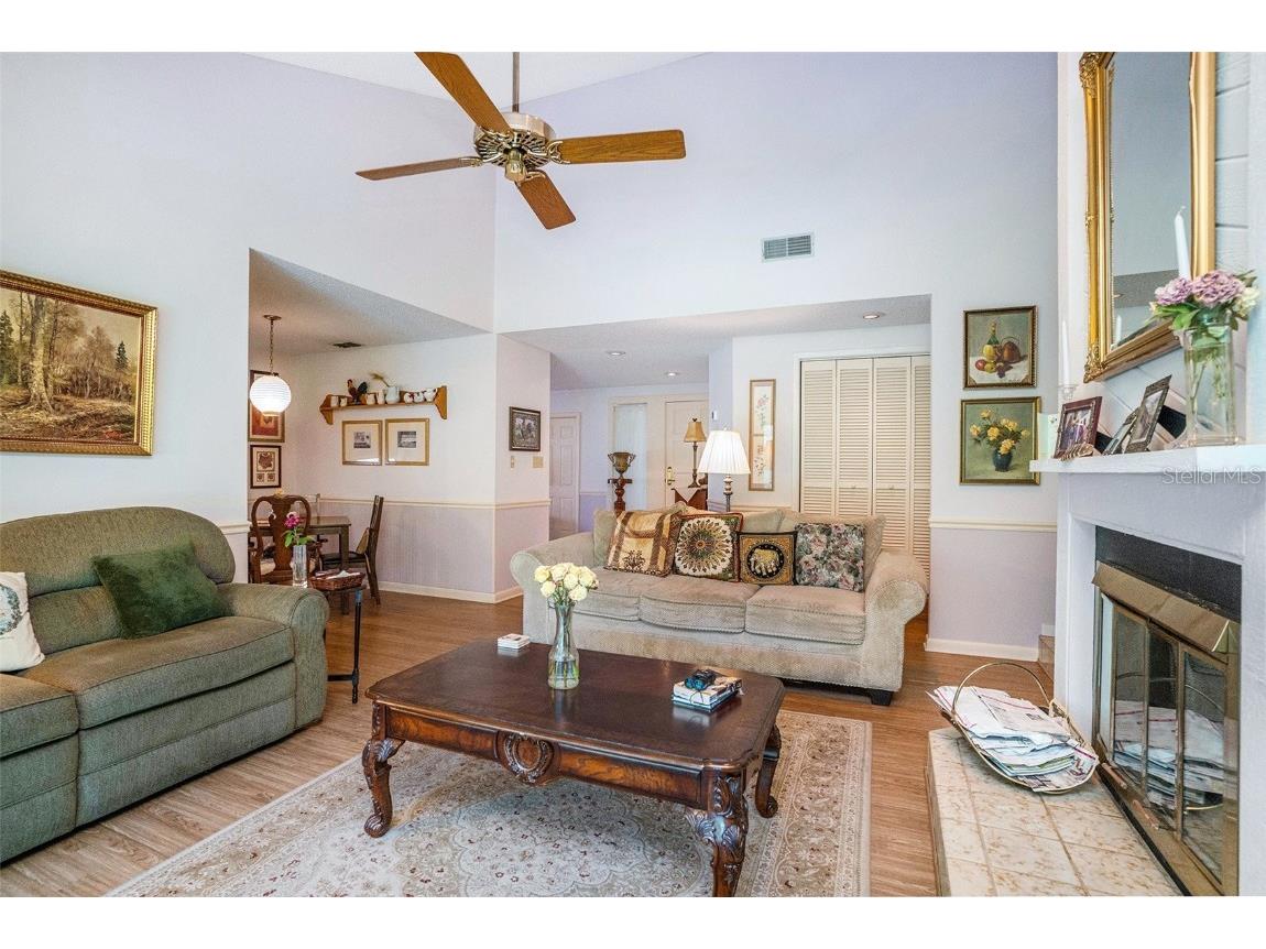 3335 Foxridge Circle Tampa FL 33618 TB8448789 image17