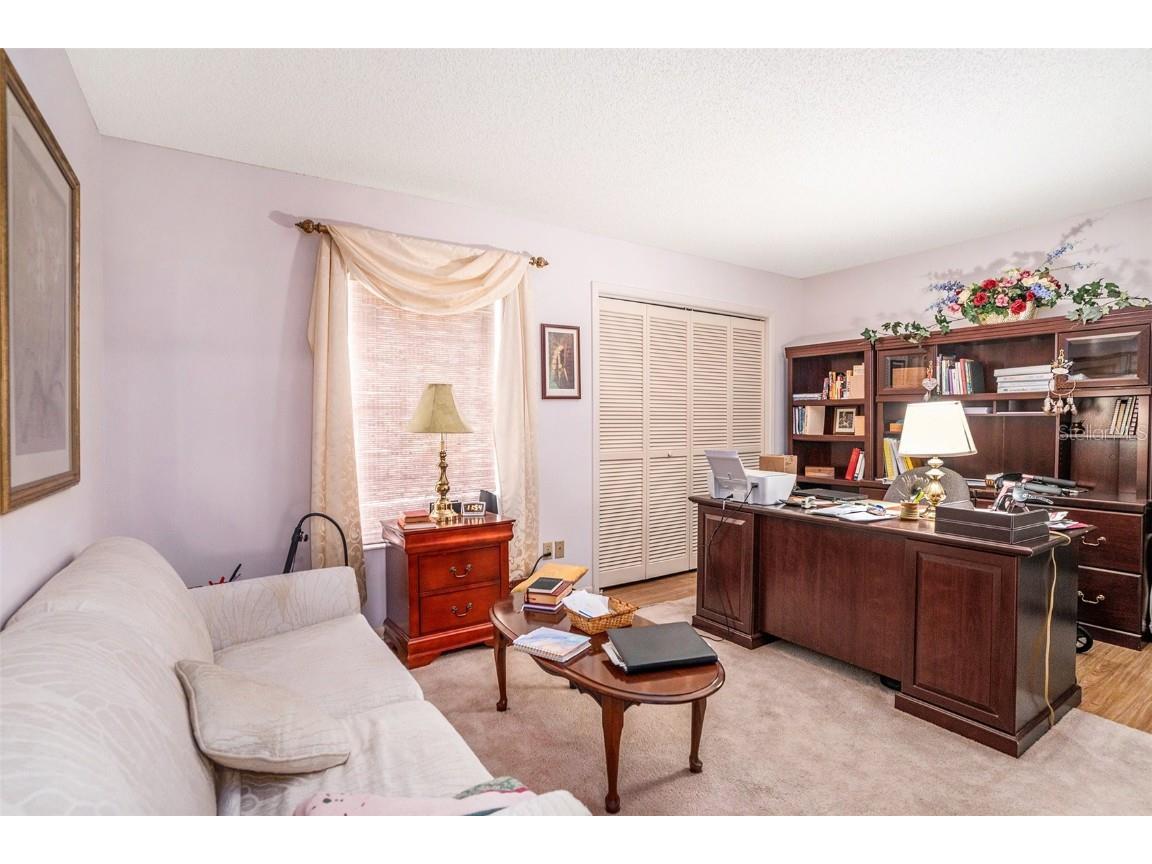 3335 Foxridge Circle Tampa FL 33618 TB8448789 image20