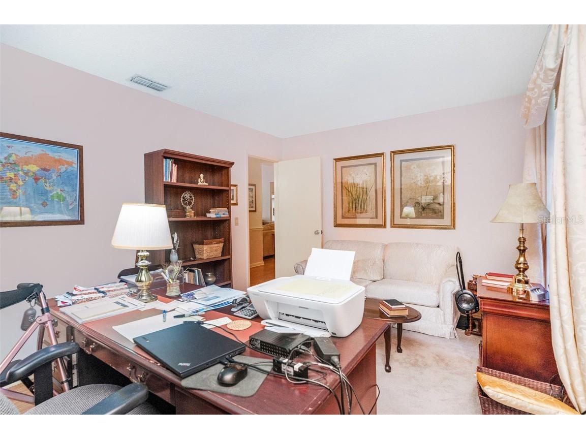 3335 Foxridge Circle Tampa FL 33618 TB8448789 image21