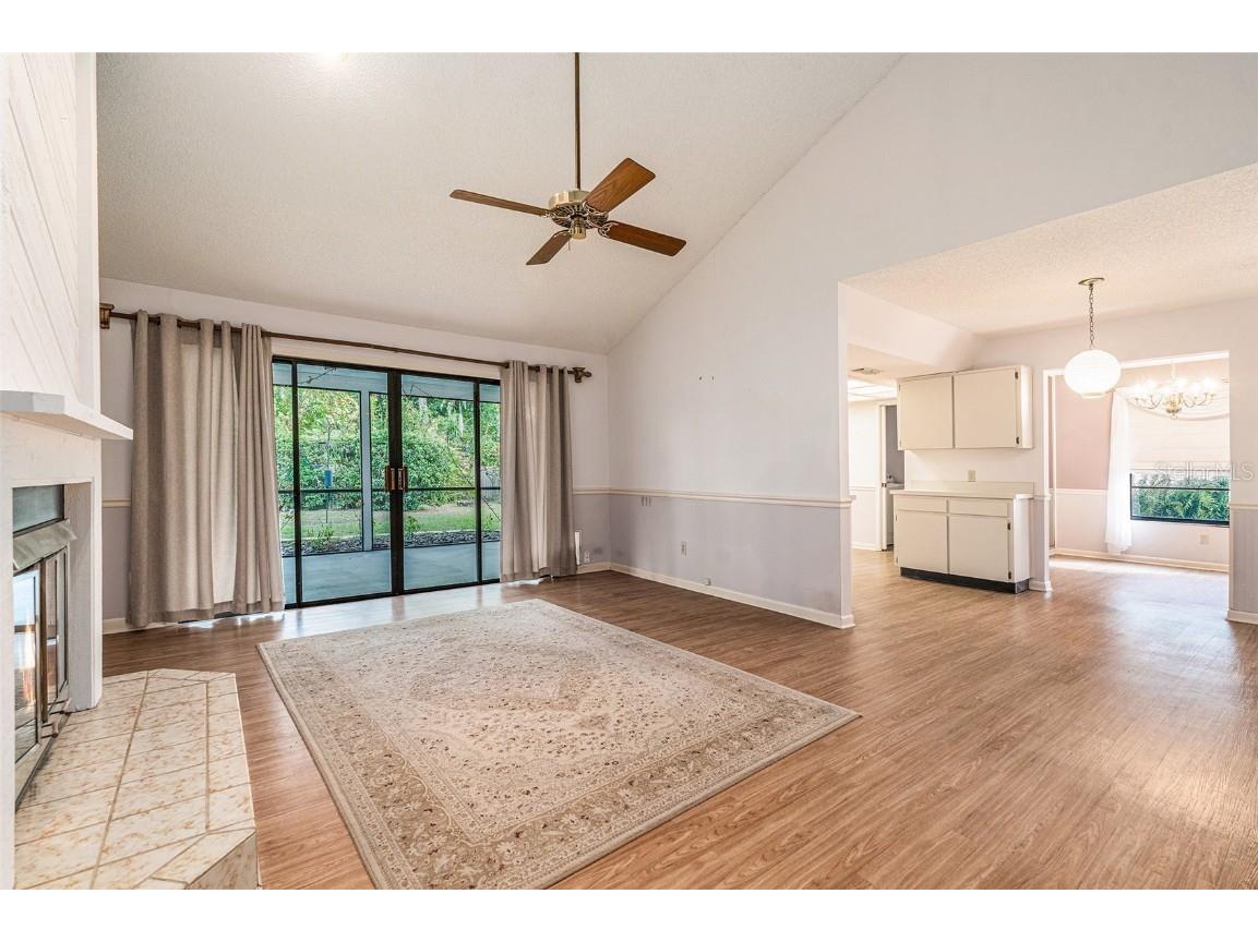 3335 Foxridge Circle Tampa FL 33618 TB8448789 image28