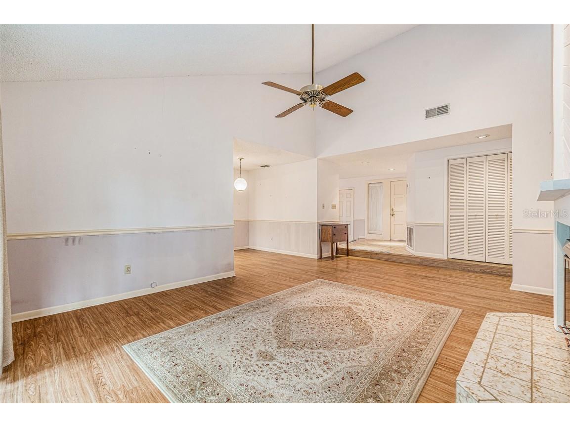 3335 Foxridge Circle Tampa FL 33618 TB8448789 image29