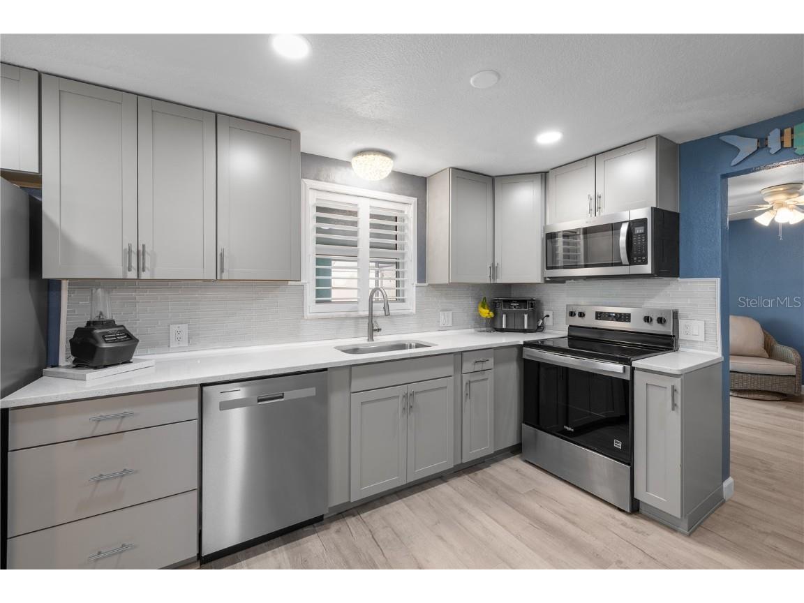 3336 Gulfview Drive Hernando Beach FL 34607 - GULF TB8461133 image10