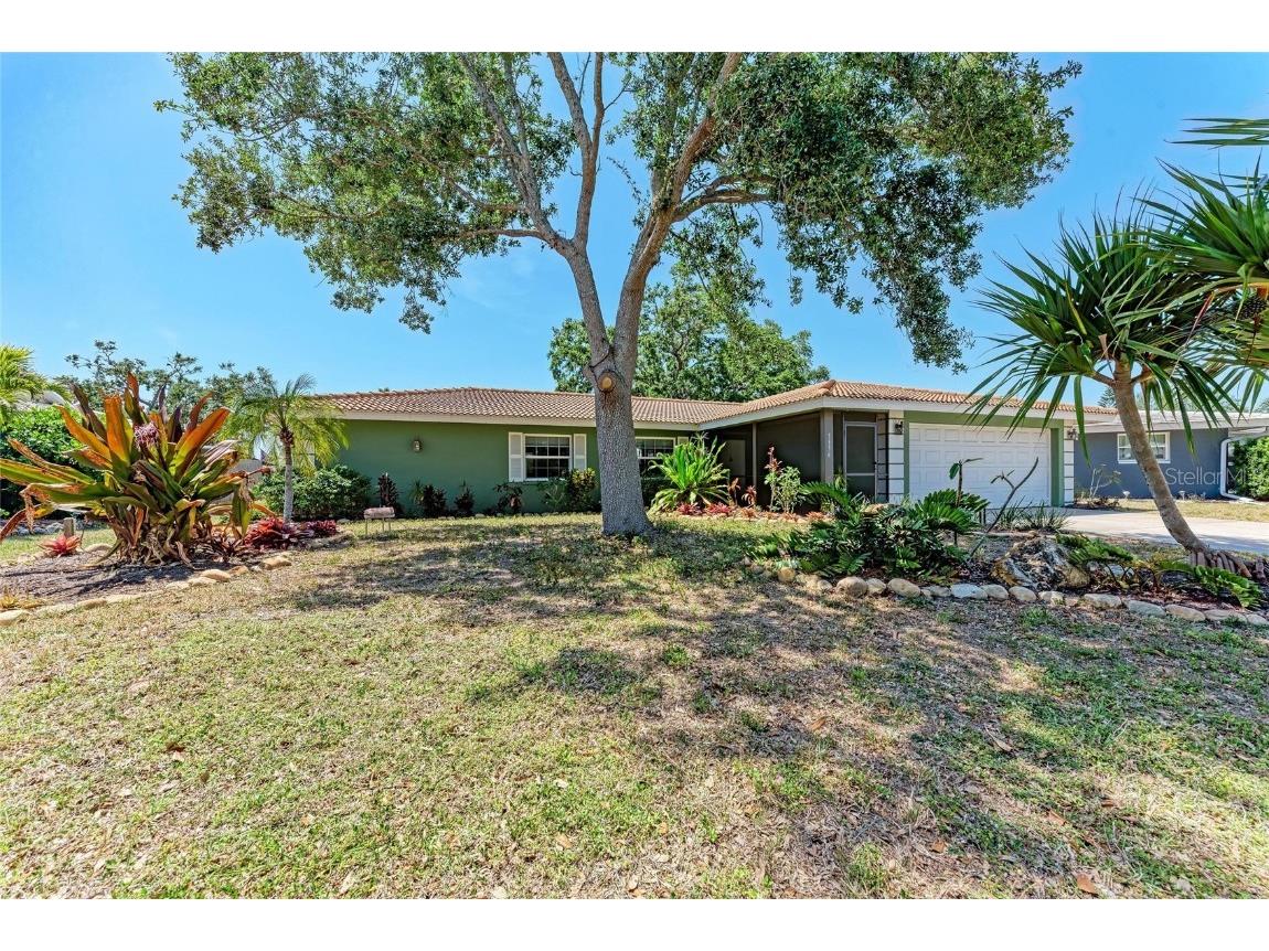 3336 Pembrook Drive Sarasota FL 34239 A4650072 image1