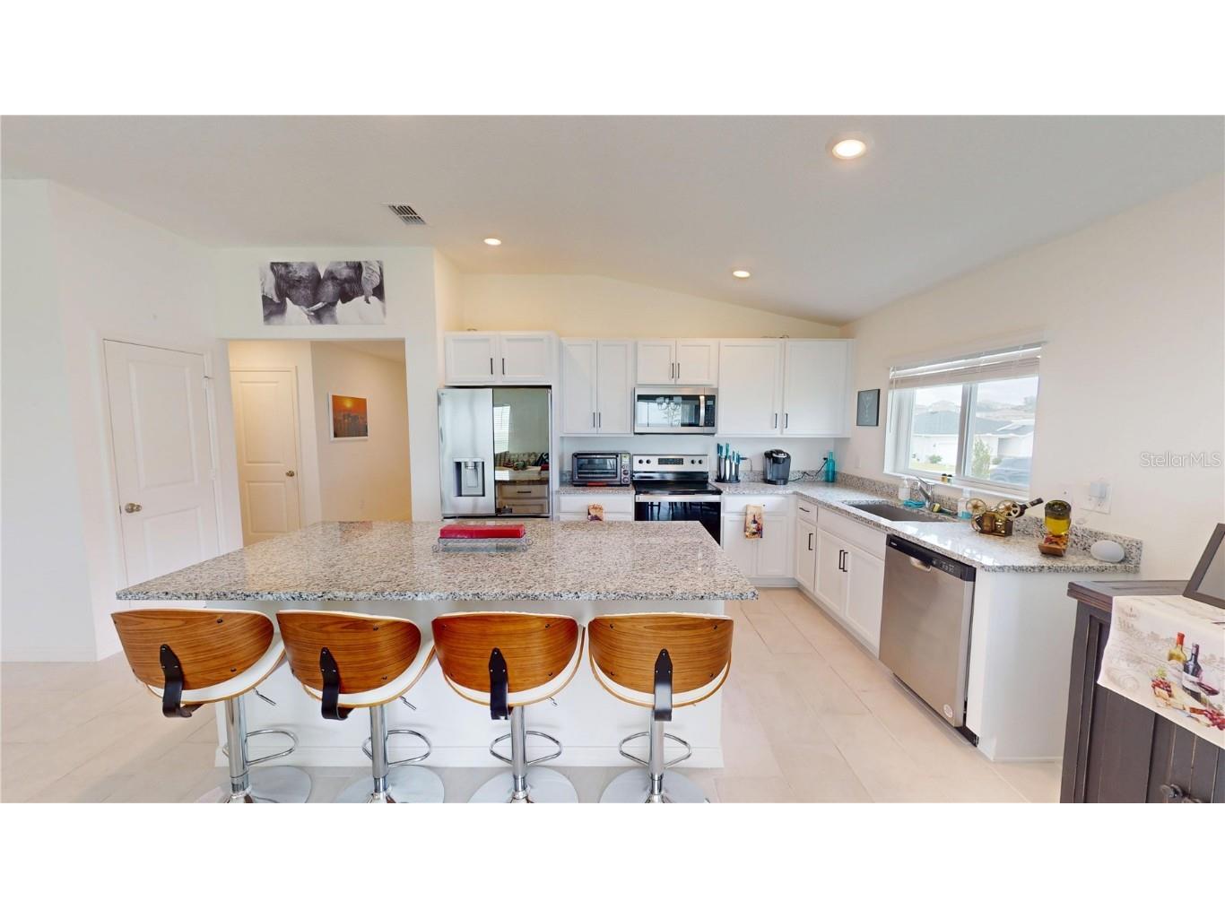 3336 Pink Oleander Avenue Mascotte FL 34753 O6346350 image8