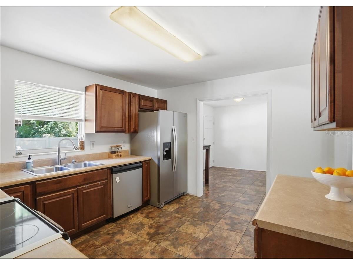 3337 16th Street N Saint Petersburg FL 33704 TB8494356 image14