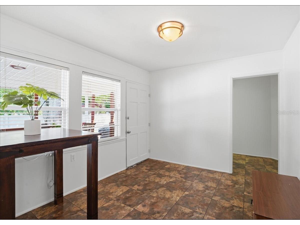 3337 16th Street N Saint Petersburg FL 33704 TB8494356 image15