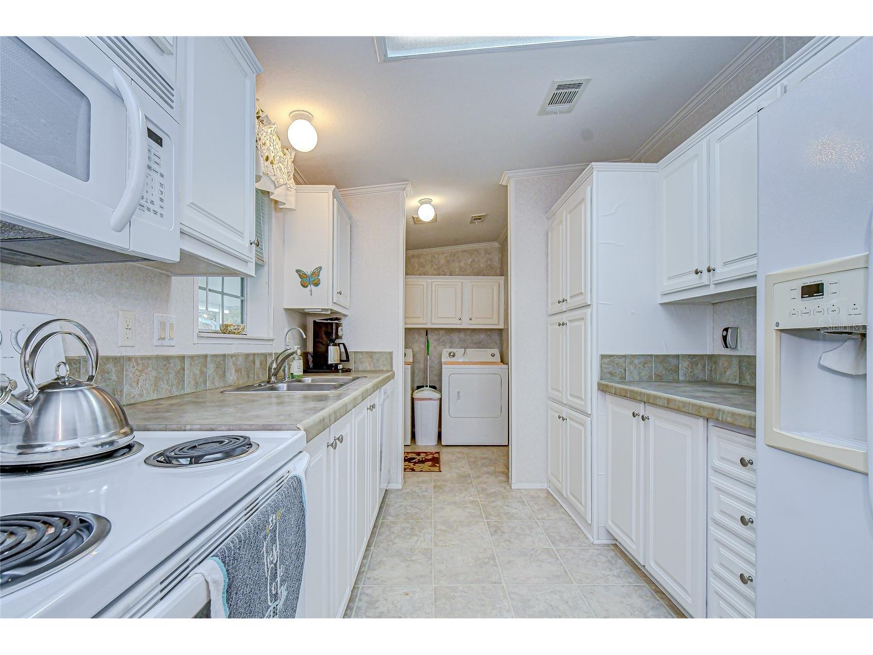 3337 Dawns Dell Zephyrhills FL 33541 TB8465612 image13