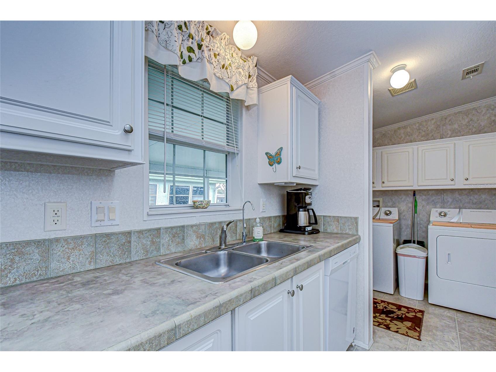 3337 Dawns Dell Zephyrhills FL 33541 TB8465612 image14