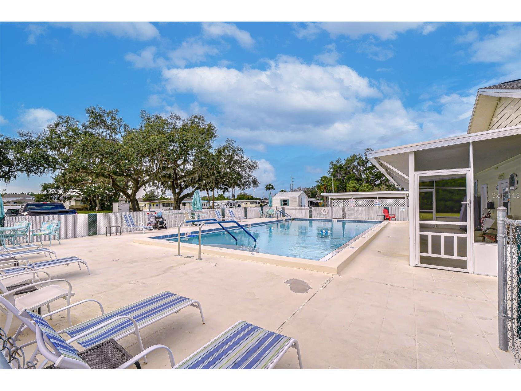 3337 Dawns Dell Zephyrhills FL 33541 TB8465612 image60