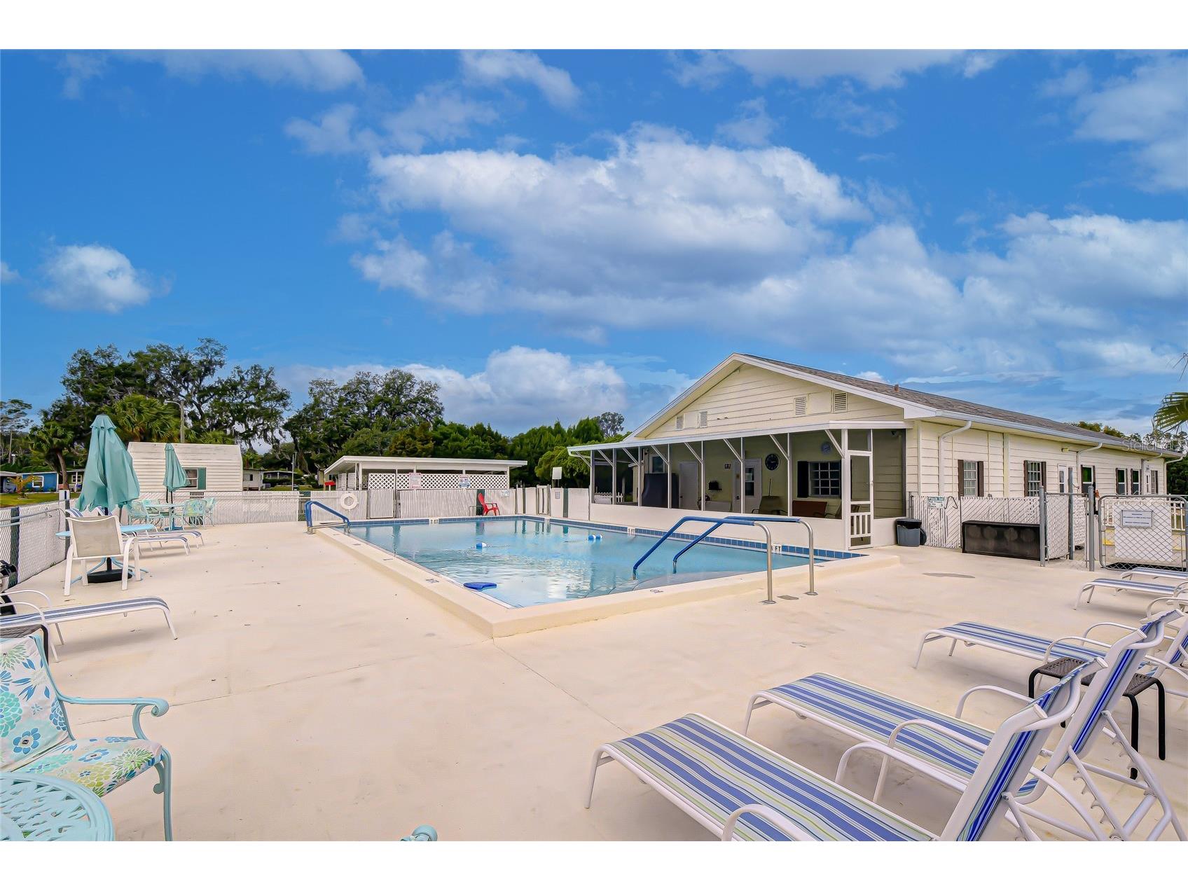 3337 Dawns Dell Zephyrhills FL 33541 TB8465612 image69
