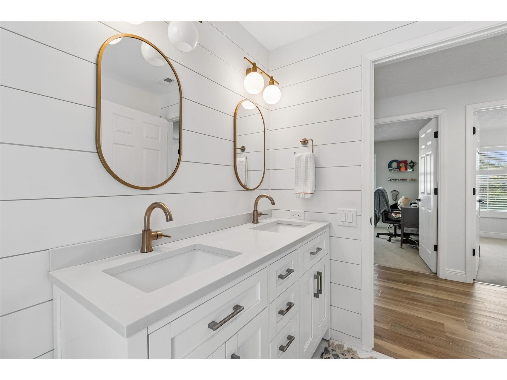 3337 Hyde Park Drive Clearwater FL 33761 TB8502388 image49