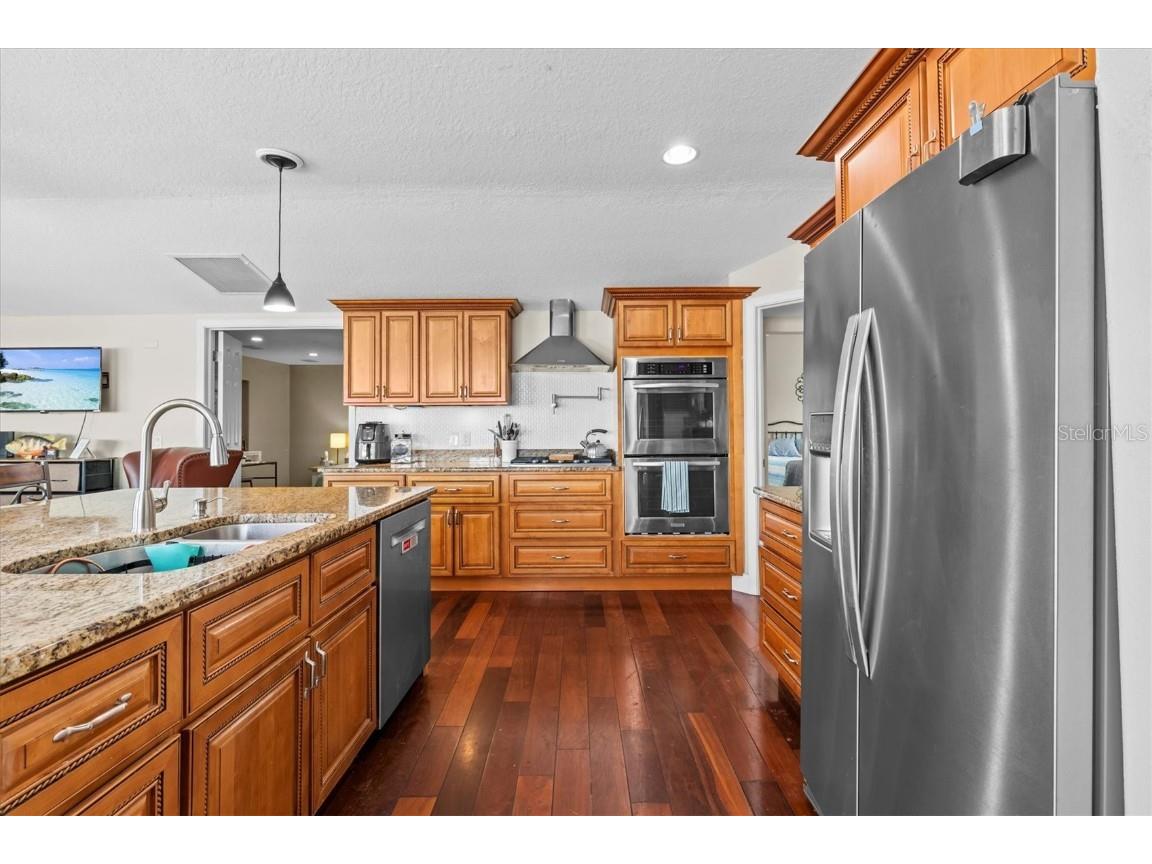 3337 Mangrove Drive Hernando Beach FL 34607 - DIRECT GULF ACCESS W7876978 image16