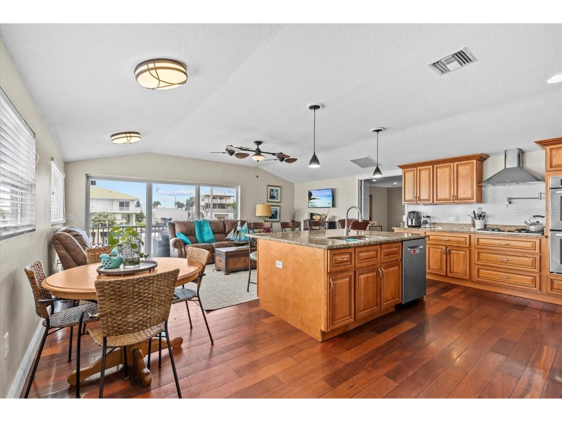 3337 Mangrove Drive Hernando Beach FL 34607 - DIRECT GULF ACCESS W7876978 image8