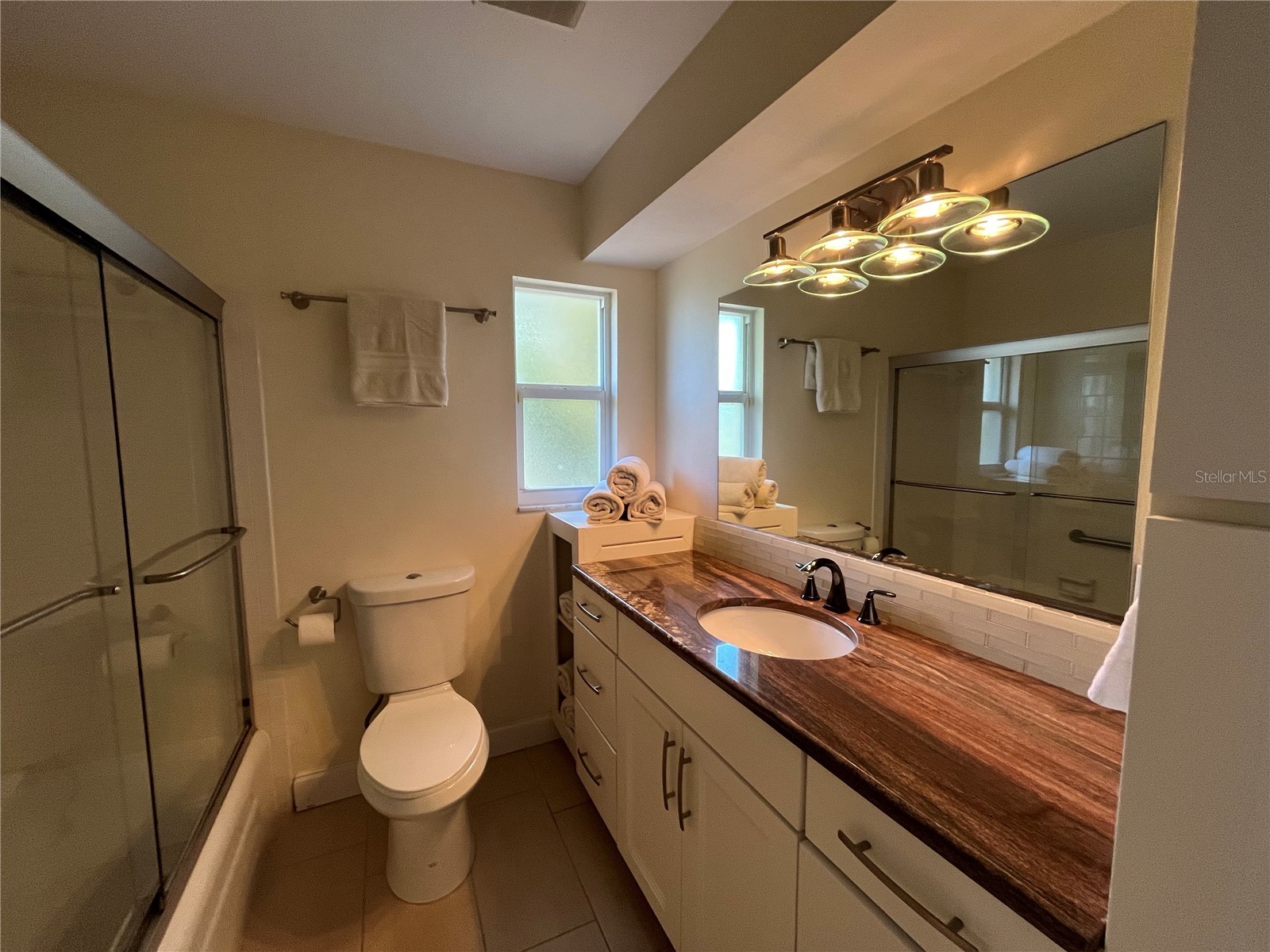 3337 Spring Mill Circle Sarasota FL 34239 A4660789 image27