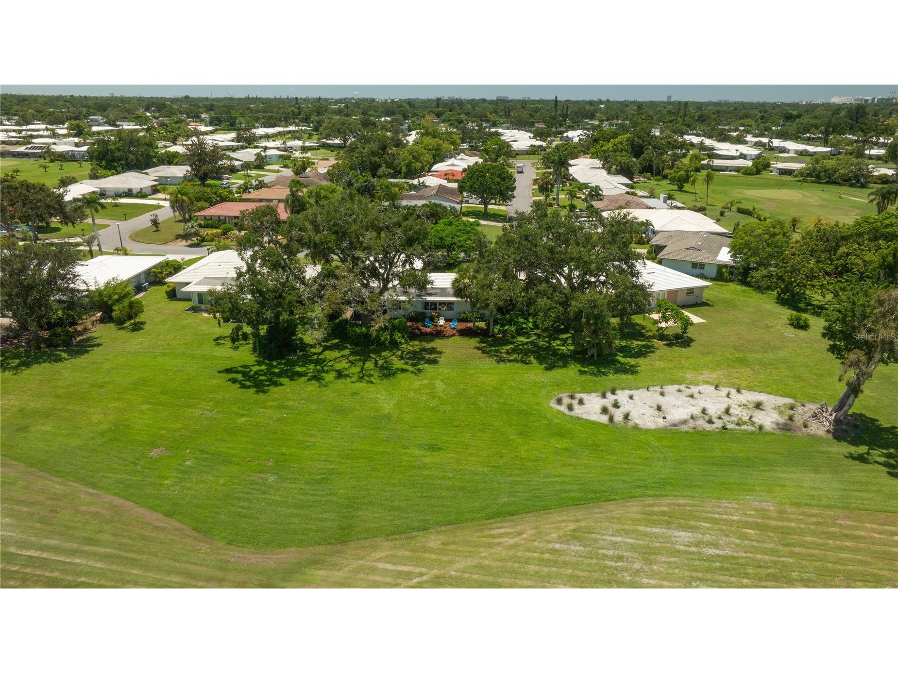 3337 Spring Mill Circle Sarasota FL 34239 A4660789 image46