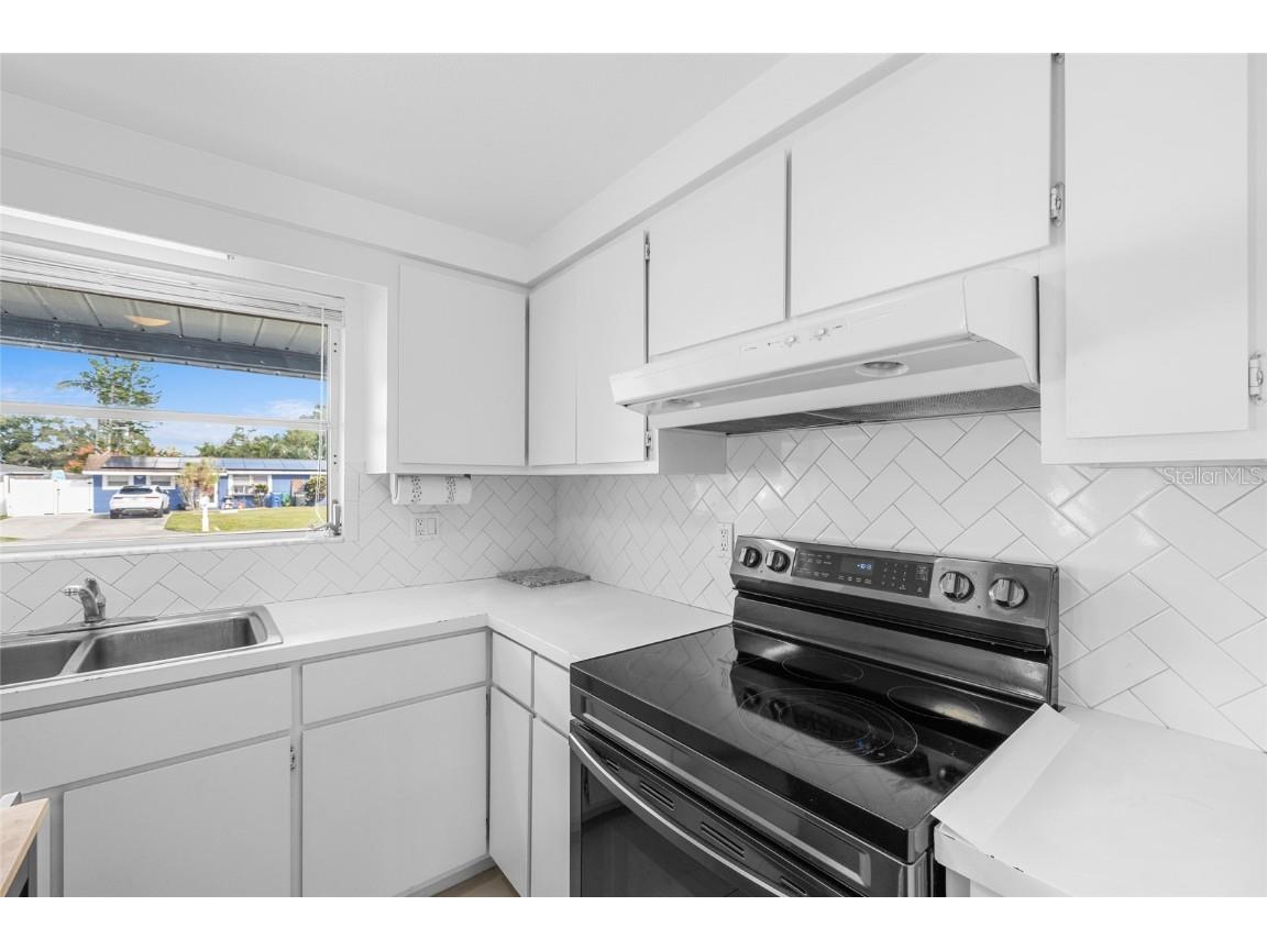 3338 Cambridge Drive Sarasota FL 34232 A4668260 image13