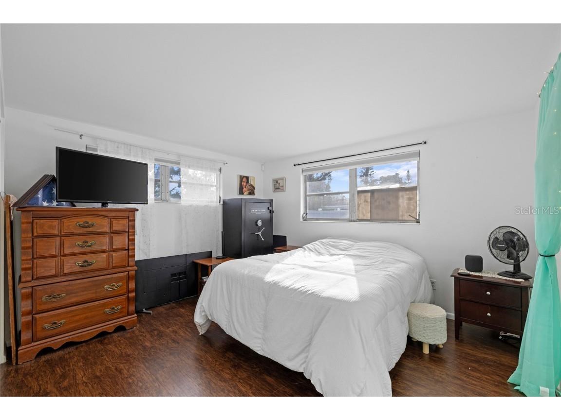 3338 Cambridge Drive Sarasota FL 34232 A4668260 image15