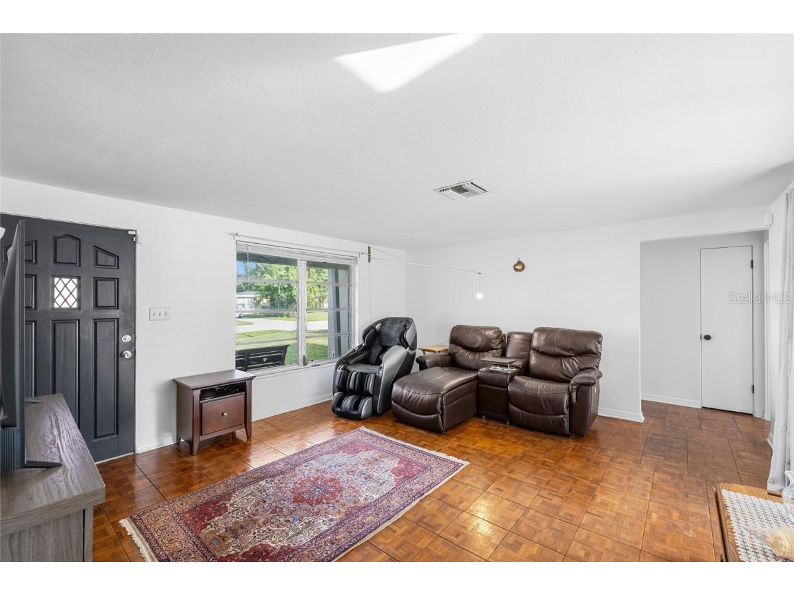 3338 Cambridge Drive Sarasota FL 34232 A4668260 image6