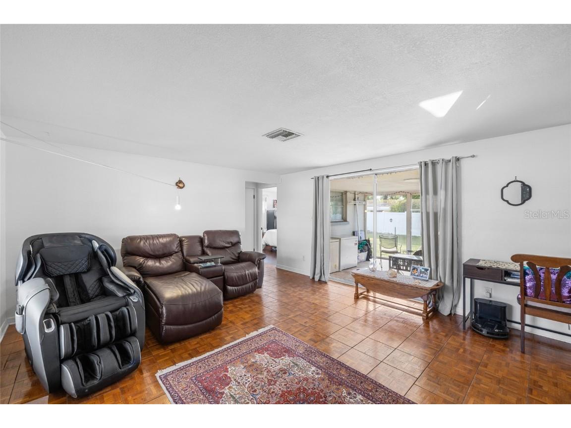 3338 Cambridge Drive Sarasota FL 34232 A4668260 image7