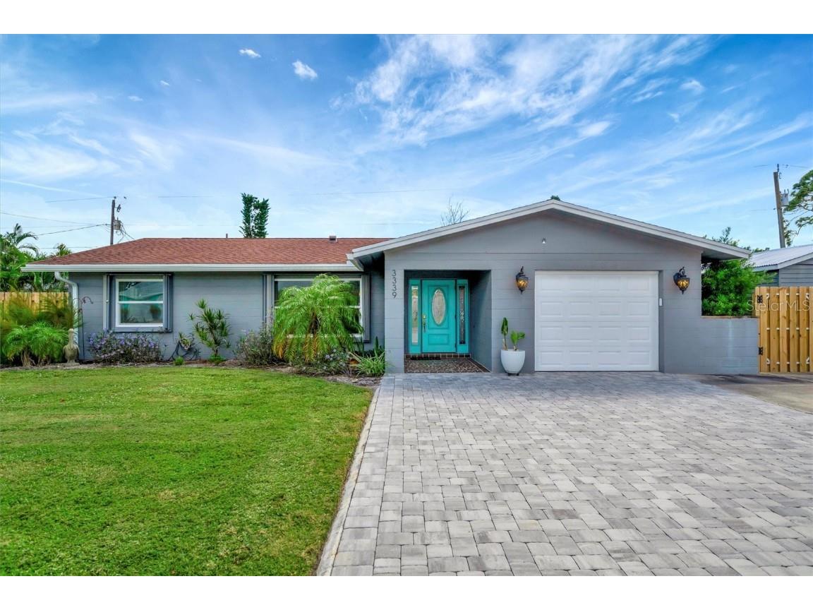 3339 Shamrock Drive Venice FL 34293 A4667761 image1