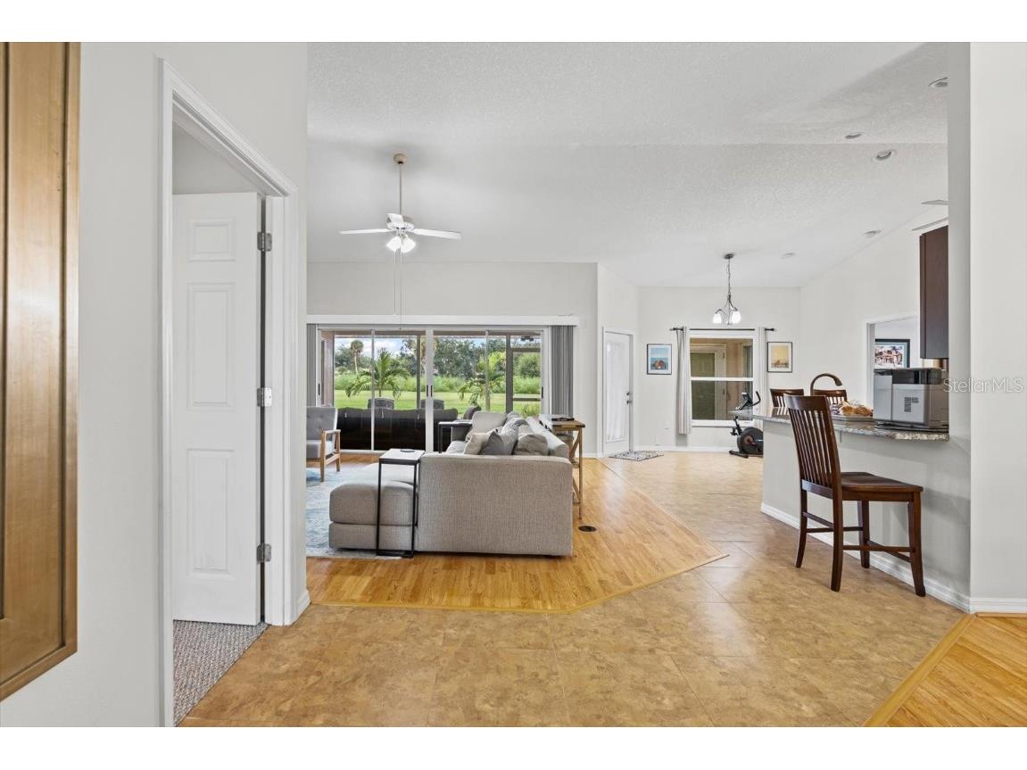 3339 Sheffield Circle Sarasota FL 34239 A4663227 image10