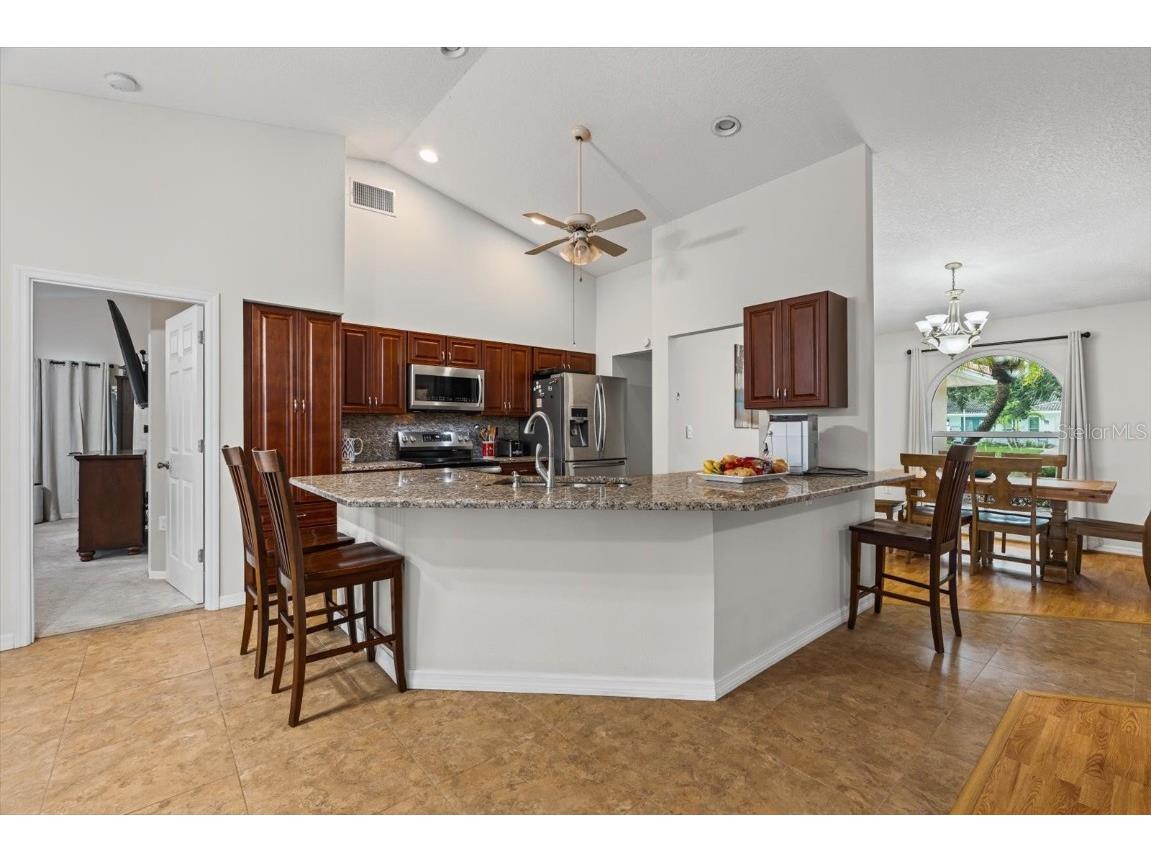 3339 Sheffield Circle Sarasota FL 34239 A4663227 image11