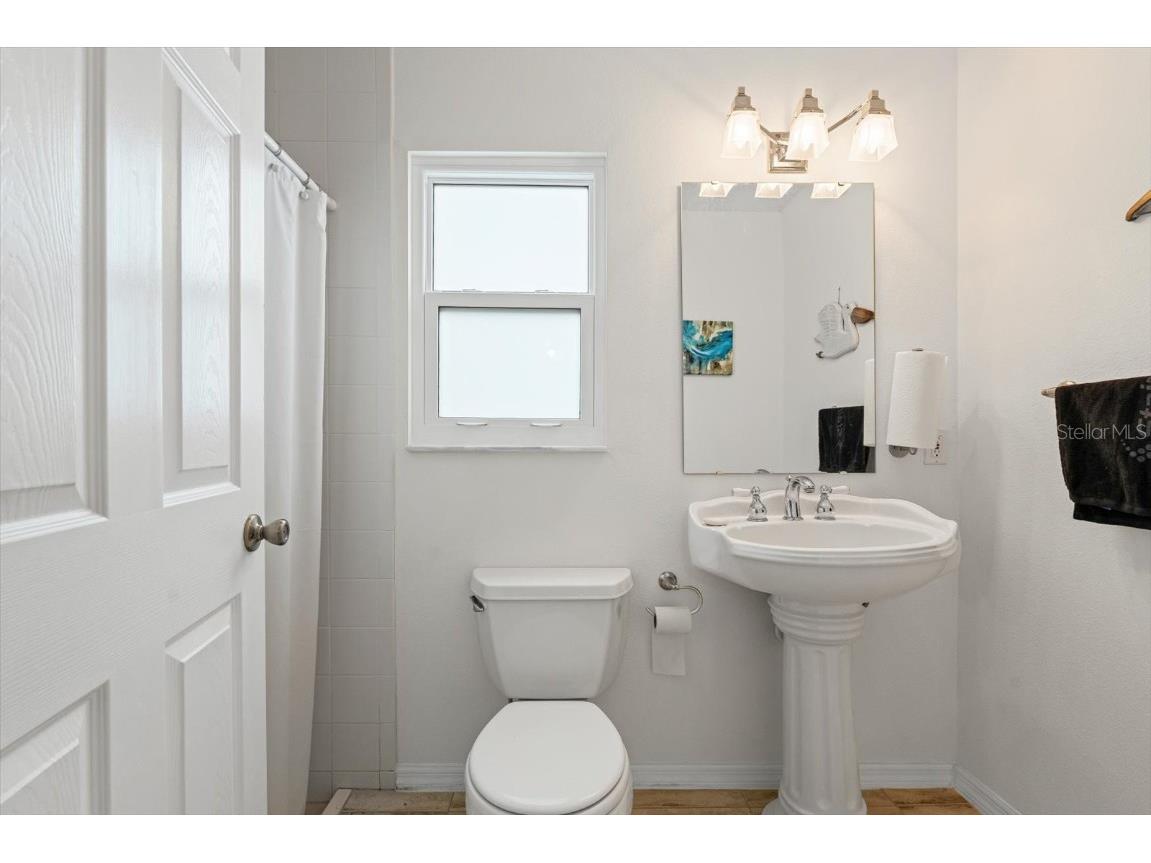 3339 Sheffield Circle Sarasota FL 34239 A4663227 image26