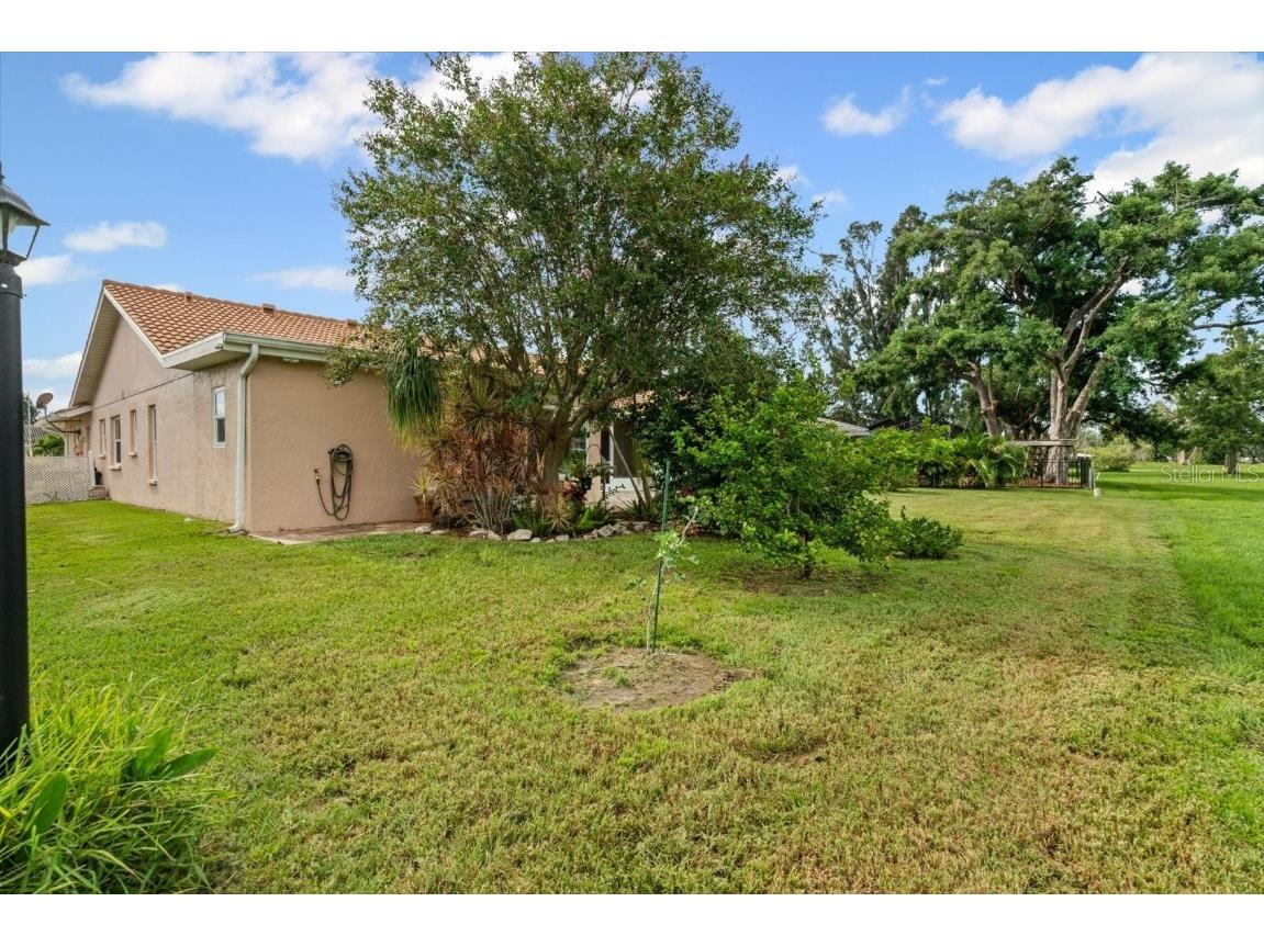 3339 Sheffield Circle Sarasota FL 34239 A4663227 image42