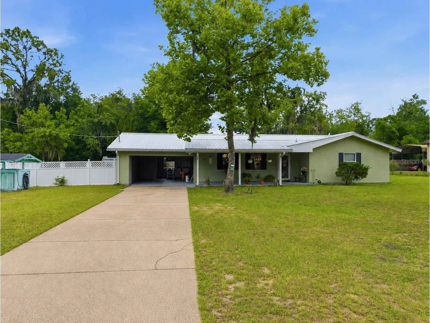 334 7th Way Interlachen FL 32148 A4696721 image1