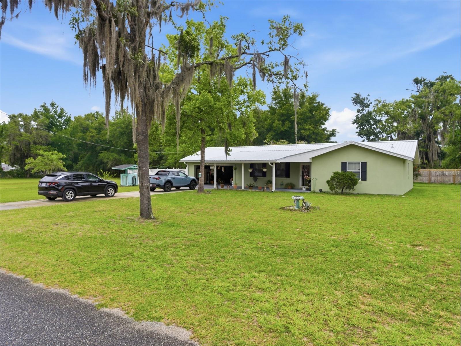 334 7th Way Interlachen FL 32148 A4696721 image2