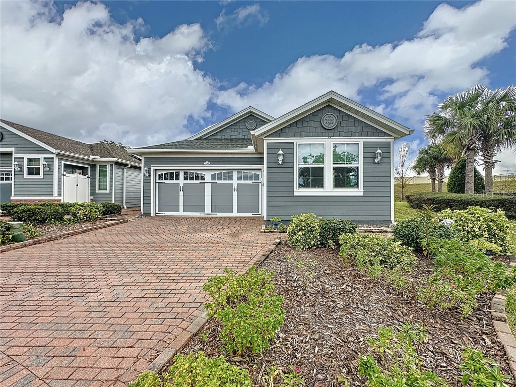 334 Alcove Drive Groveland FL 34736 G5076048 image1