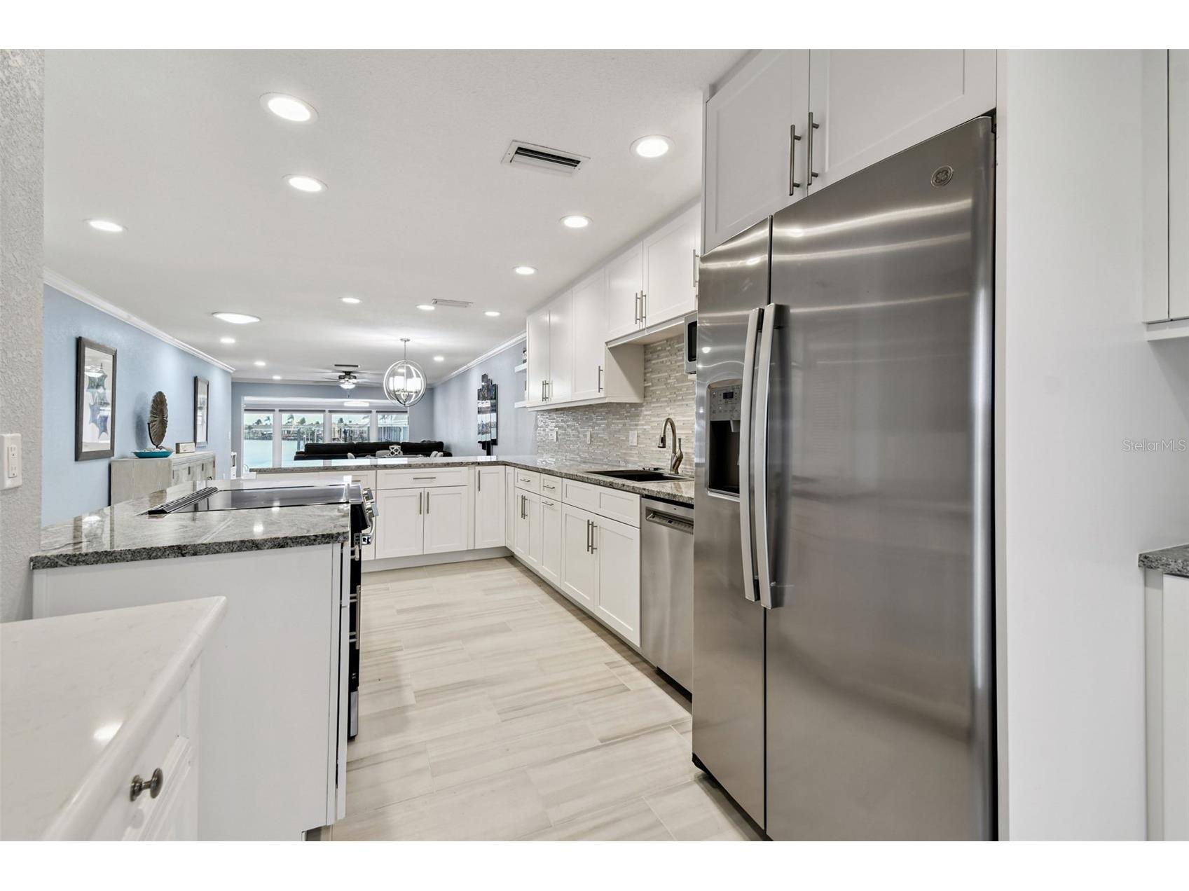 334 Boca Ciega Point Boulevard #606 Saint Petersburg FL 33708 TB8430689 image9