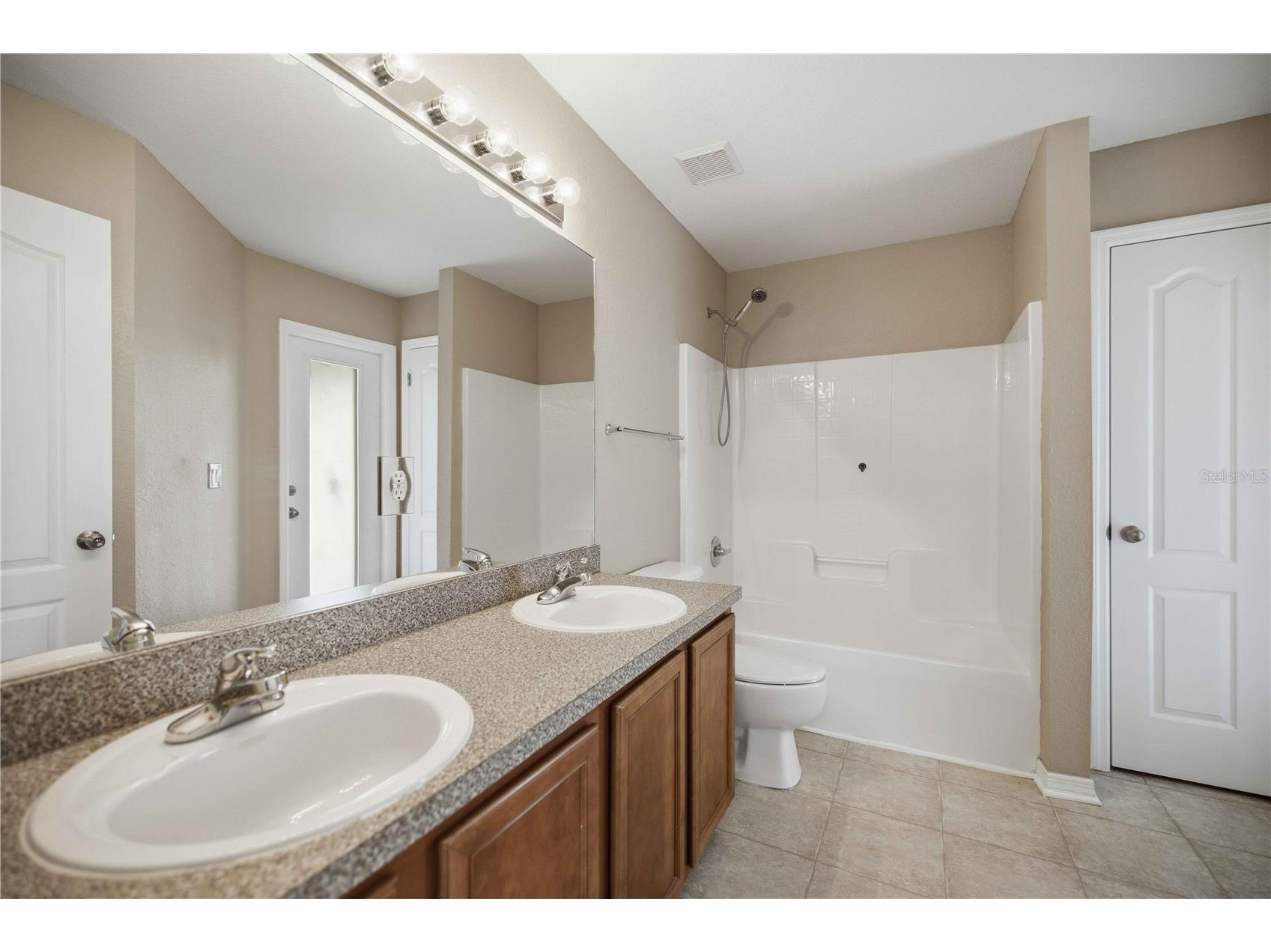 334 Lake Drive Ocala FL 34472 OM727608 image25