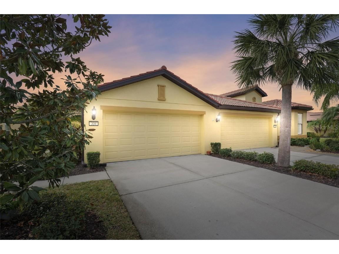 334 Mystic Falls Drive Apollo Beach FL 33572 T3426394 image1